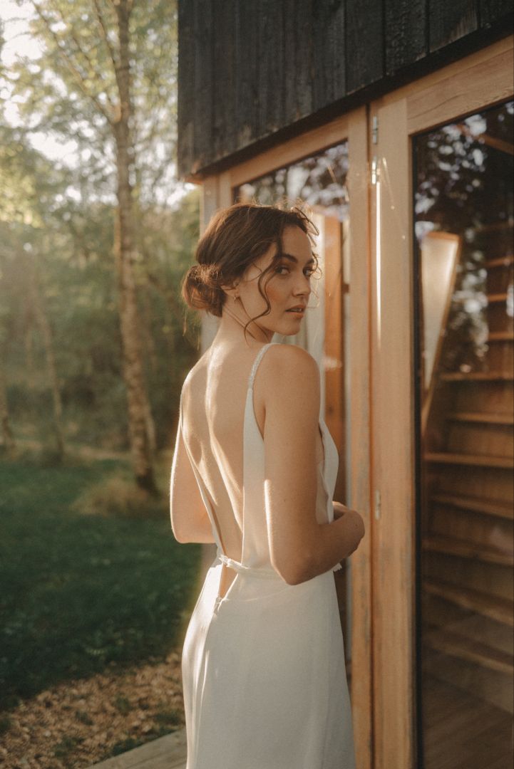 blanche et brune robe de mariee maison maelie mondrian 5