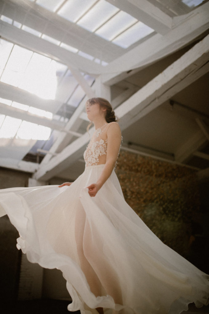 robe de mariée Laureline de Atelier Swan en exclusivité chez Blanche & brune : le showroom de robes de mariée de créateurs de seconde main