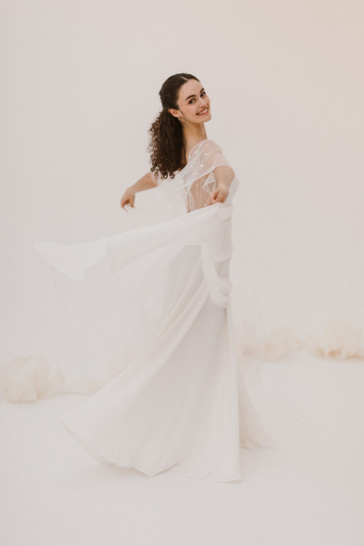 robe de mariée Maddy de Atelier Swan en exclusivité chez Blanche & brune : le showroom de robes de mariée de créateurs de seconde main