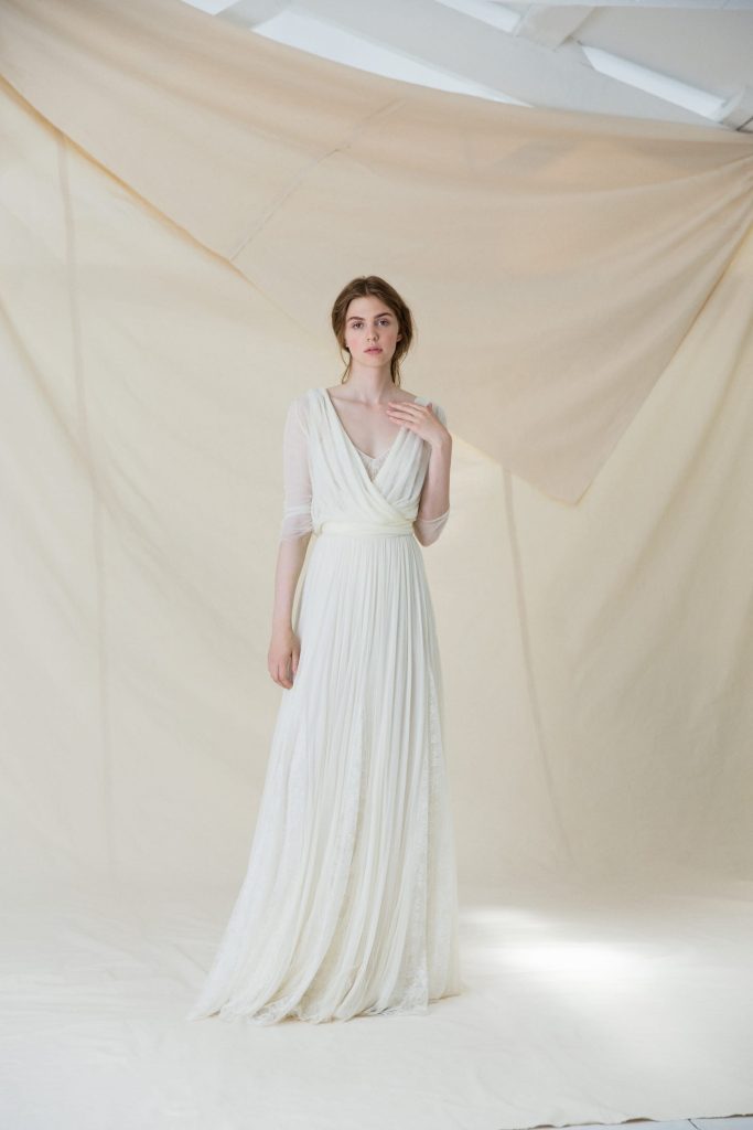 blanche et brune robe de mariee cortana fortunata 2