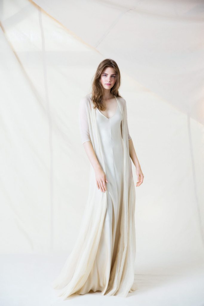 blanche et brune robe de mariee cortana grace 4